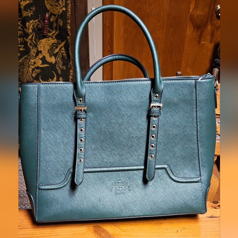 Ease Gave Green Leather Laptop Tote Bag